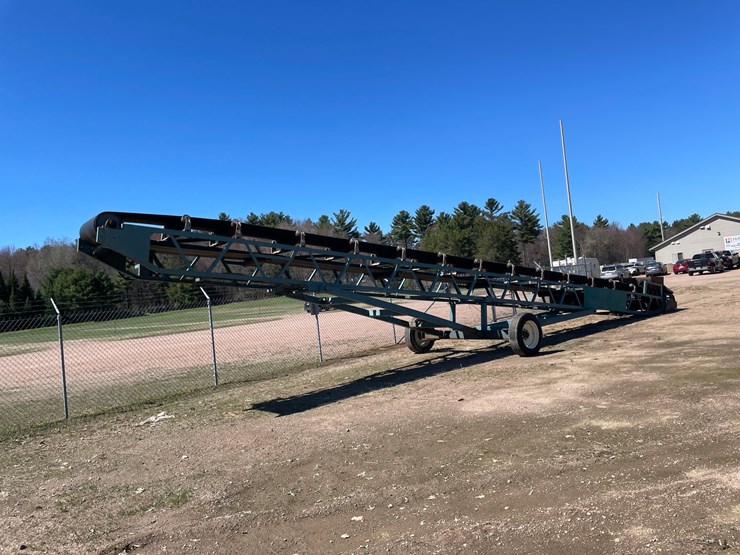 #1143-•-60'-towable-hydraulic-belt-conveyor-image-7