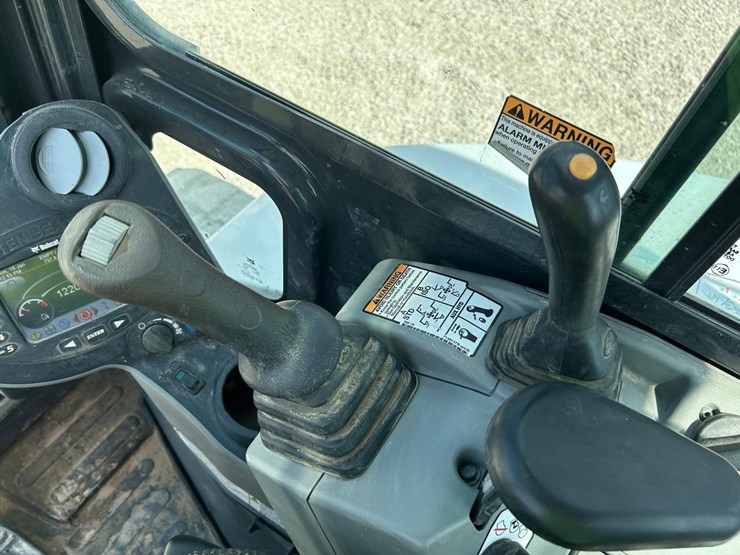 2019-bobcat-e55-image-21