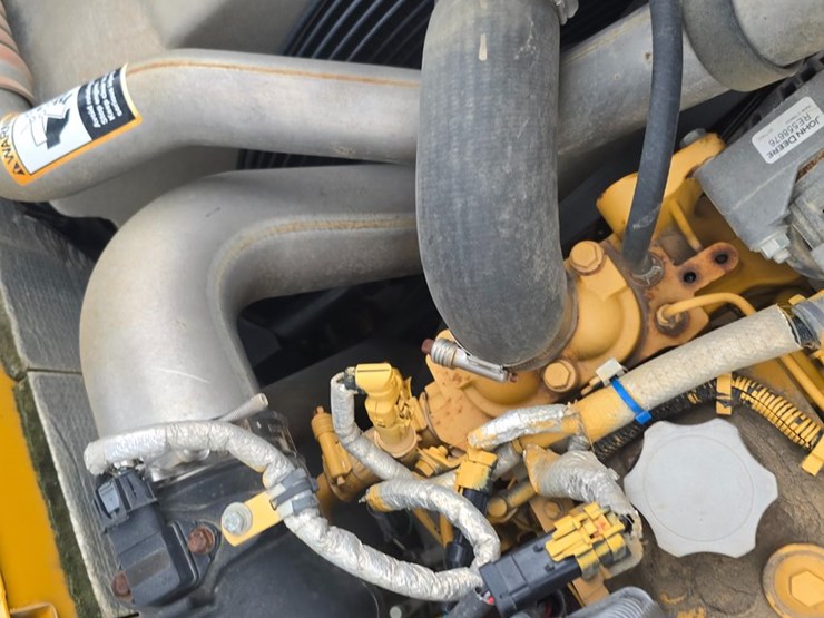 2014-deere-160g-lc-image-68