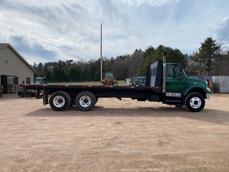 2003-international-7400-image-6