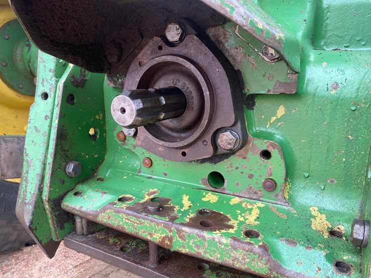 1980-john-deere-2040-image-27