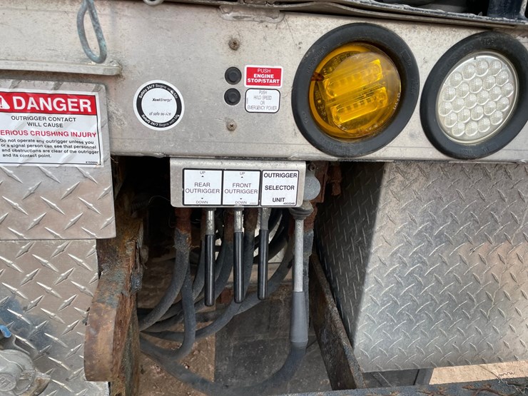 2012-international-durastar-4400-image-41