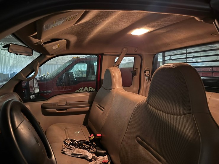 2001-ford-f350-image-43