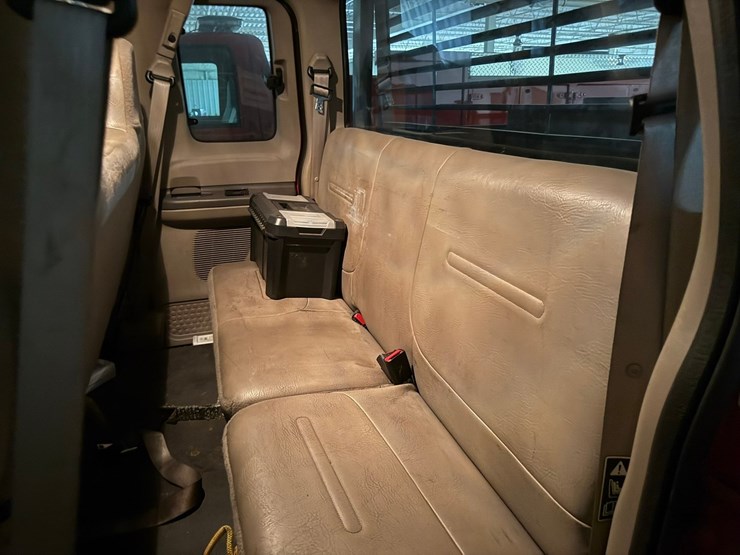 2001-ford-f350-image-40