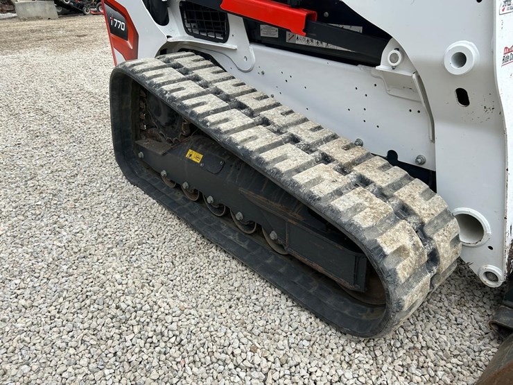 2024-bobcat-t770-image-12