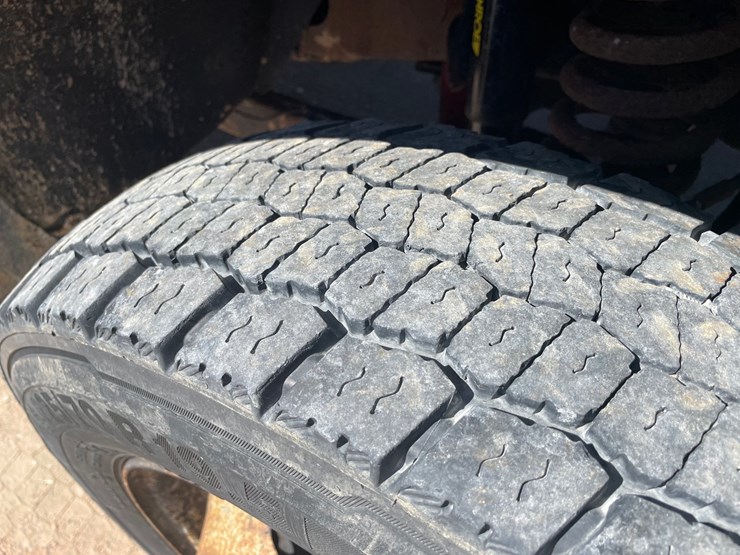 2012-ford-f550-image-16