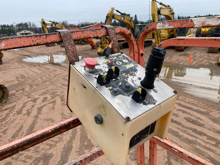 1999-jlg-33rts-image-23