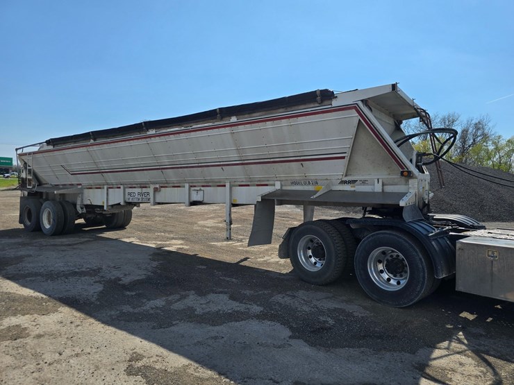 2000-red-river-live-bottom-image-32