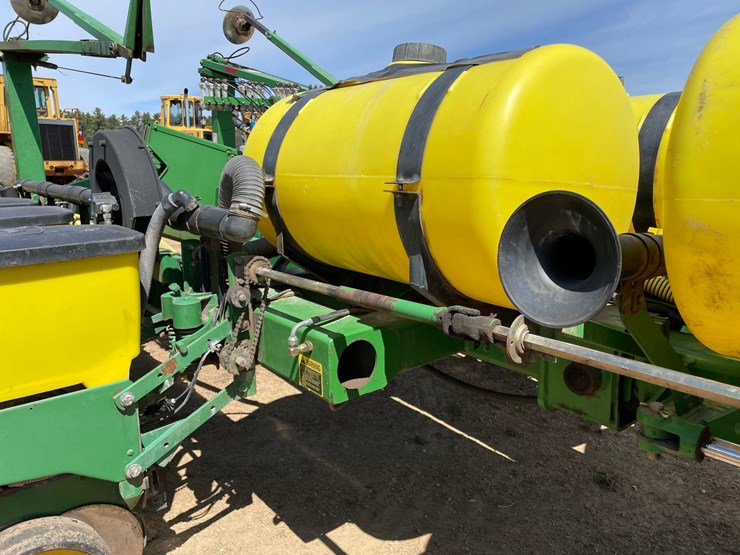 john-deere-7200-image-43