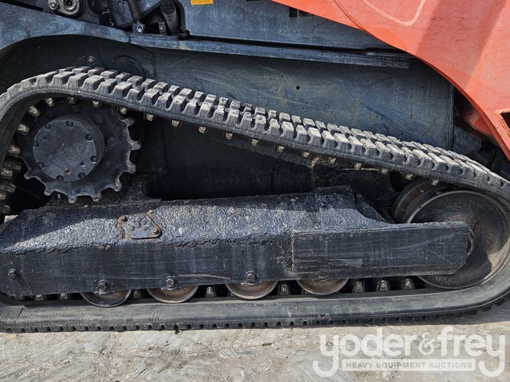 kubota-svl75-2-image-12