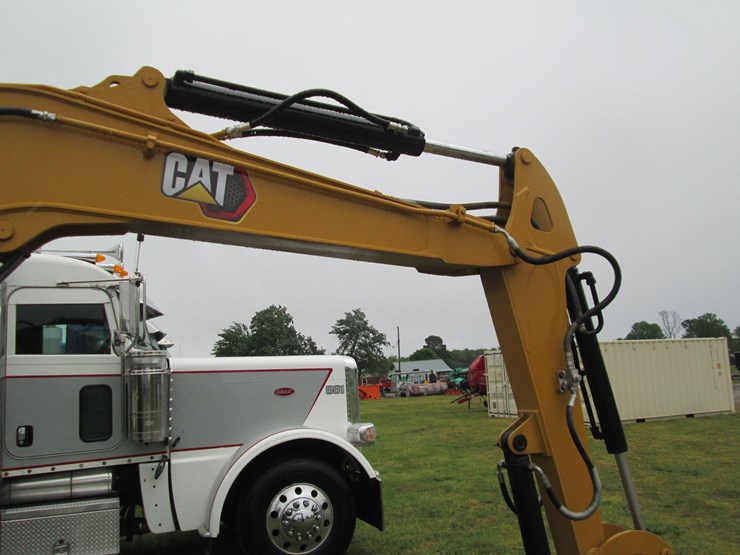 caterpillar-305.5-image-30
