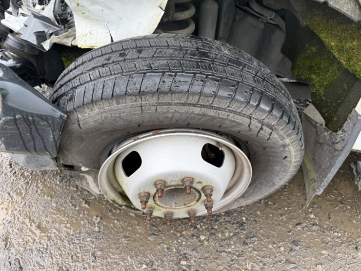 2017-ford-f350-image-15