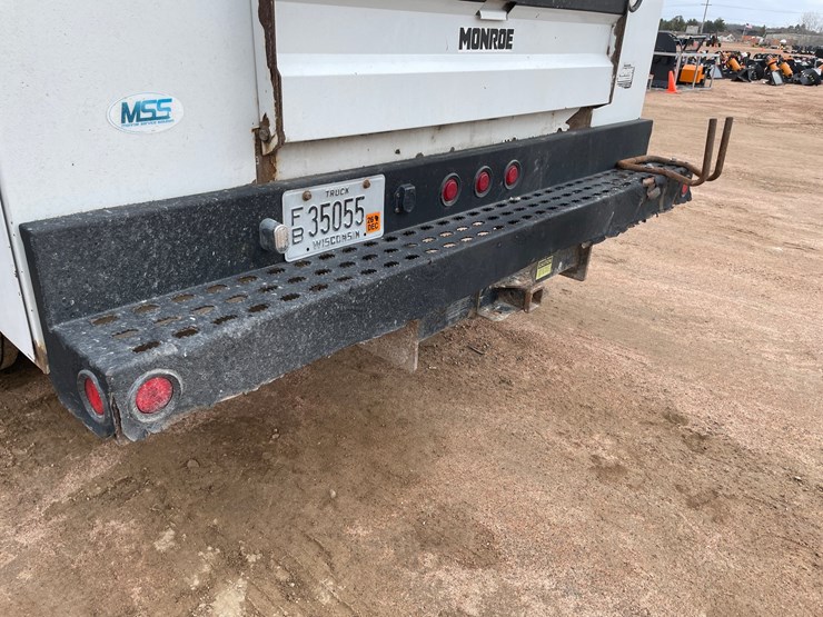 2012-ford-f550-image-18