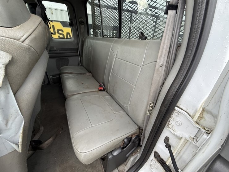 2003-ford-f250-image-28