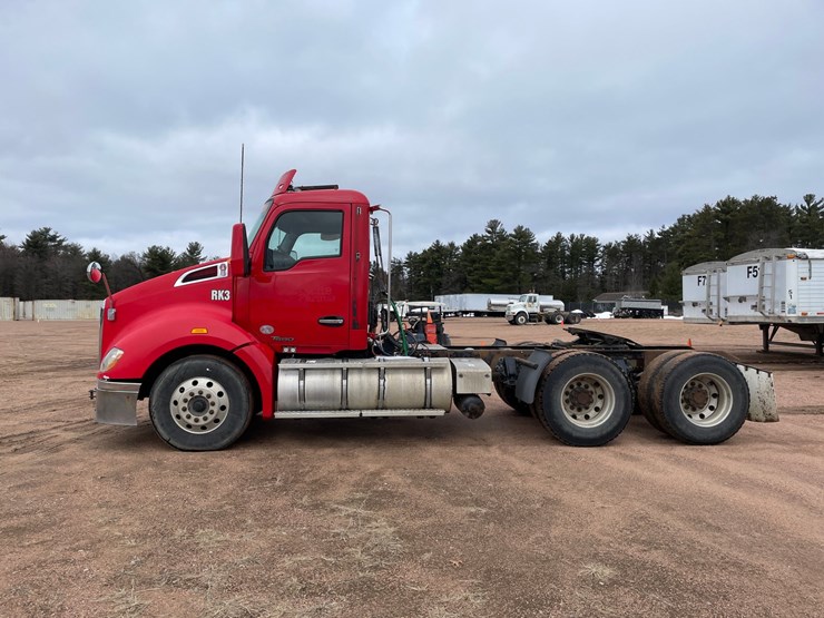 2016-kenworth-t680-image-2