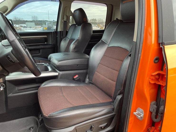 2017-dodge-ram-1500-image-30