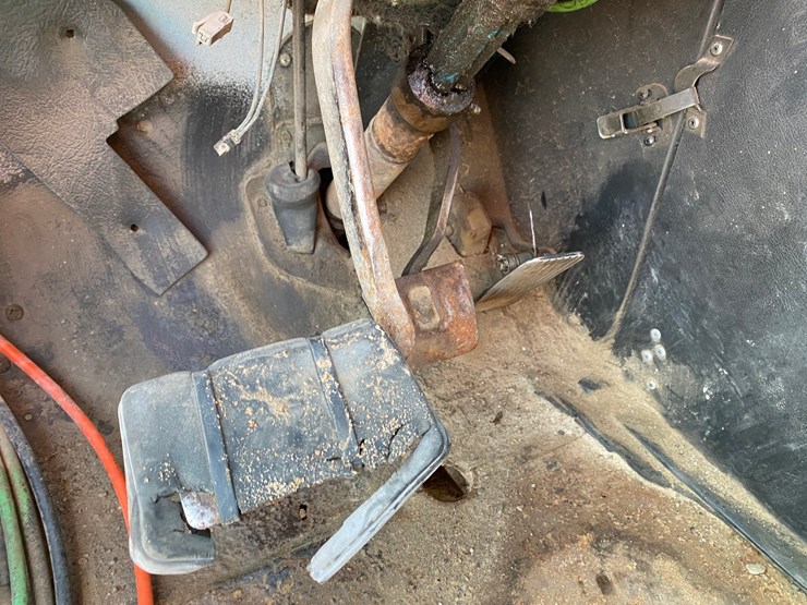 1993-international-8100-image-30