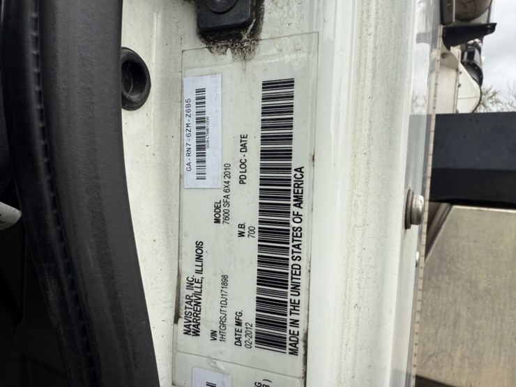 2013-international-7600-image-9