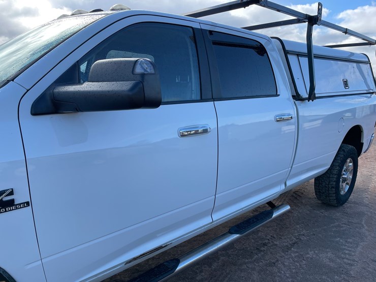 2014-dodge-ram-3500-image-12