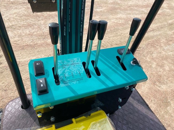 2026-cfg-industry-mh12rx-image-14