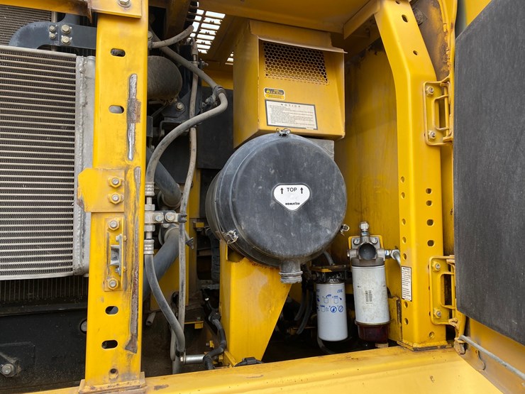 2013-komatsu-pc360-lc-10-image-26