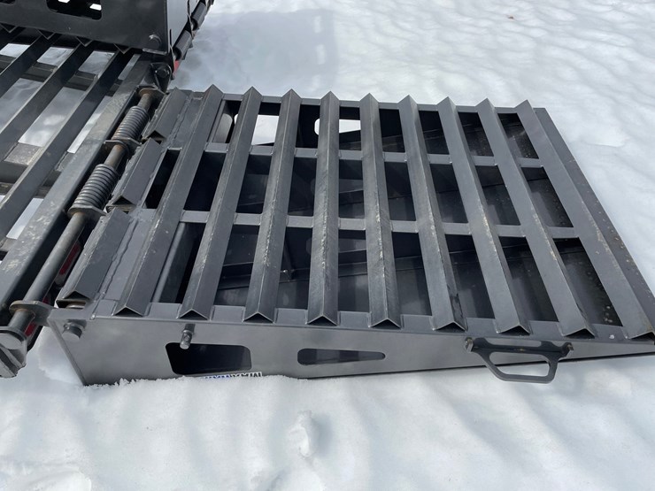 2025-diamond-c-image-27