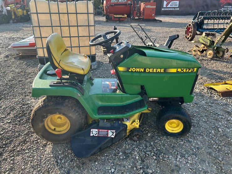 john-deere-lx173-image-3