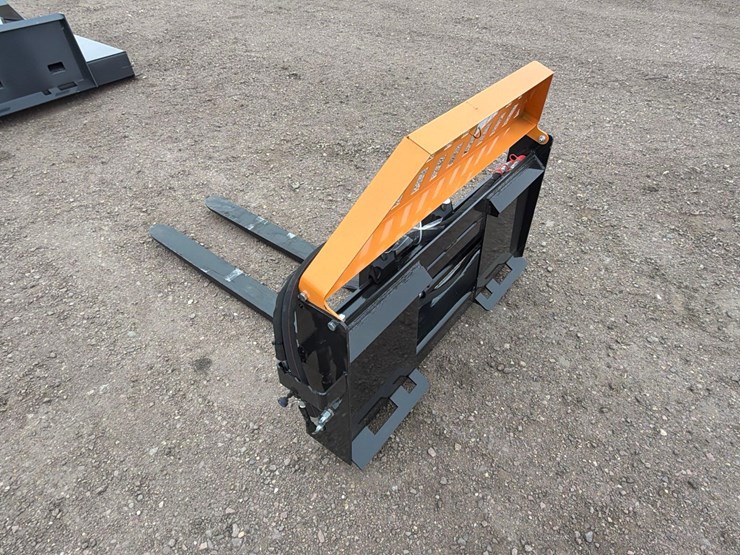 unused-2026-wolverine-pfa-11-3300g-hydraulic-pallet-fork-image-4