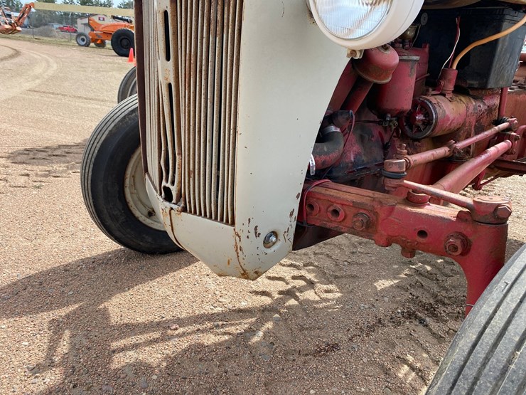 ford-tractor-image-11