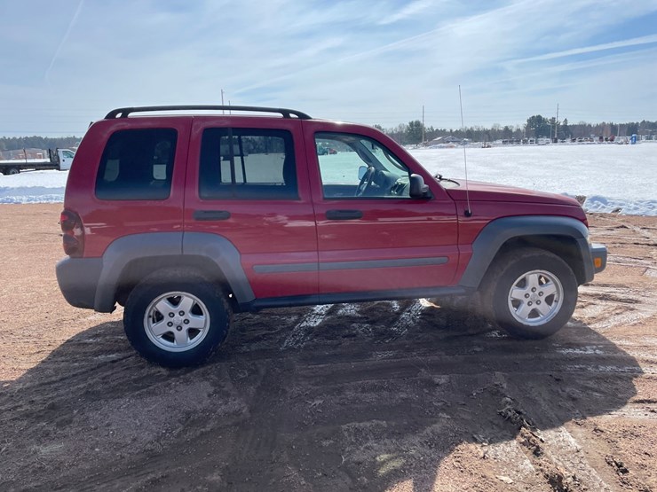2005-jeep-liberty-image-5