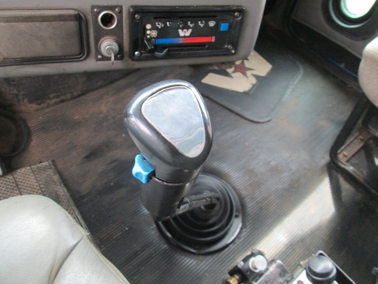 1999-caterpillar-c12-image-42