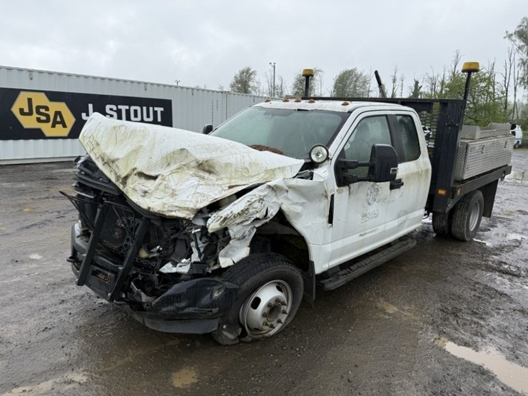 2017-ford-f350-image-1