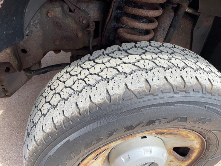 2009-ford-f250-xl-image-25