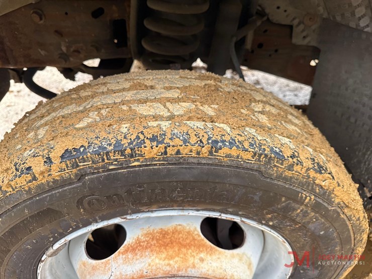 2005-ford-f550-xl-image-4