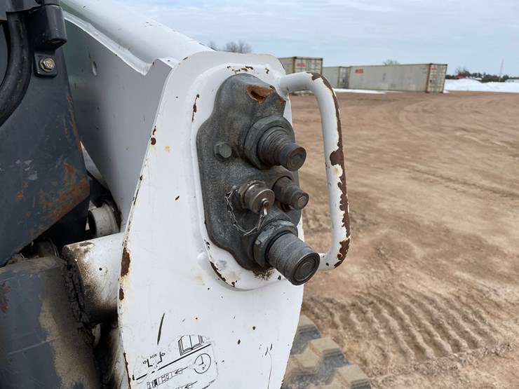 2016-bobcat-t770-image-13