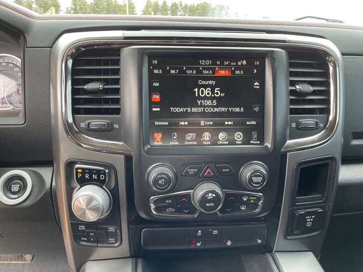 2017-dodge-ram-1500-image-34