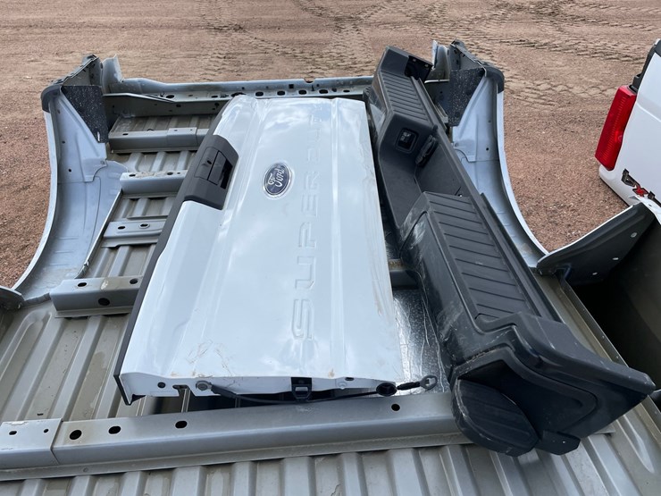 2023-ford-f250-image-7