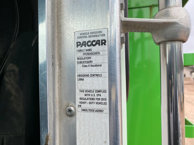 2015-kenworth-t800-image-60