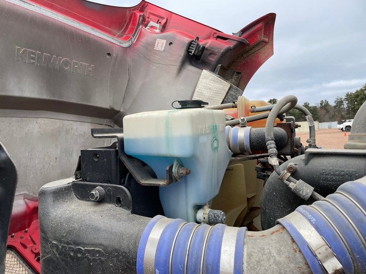 2016-kenworth-t680-image-60