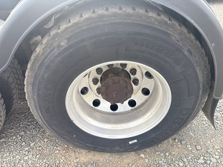 2007-mack-cl733-image-81