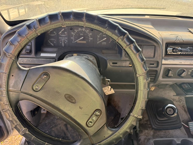 1995-ford-350-image-38