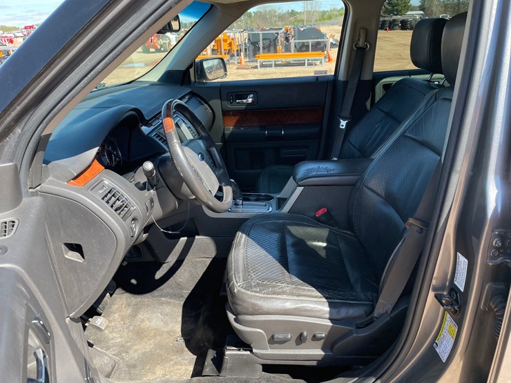 2009-ford-flex-image-29