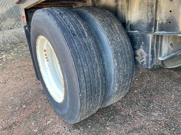 2008-fontaine-48'-flatbed-image-12