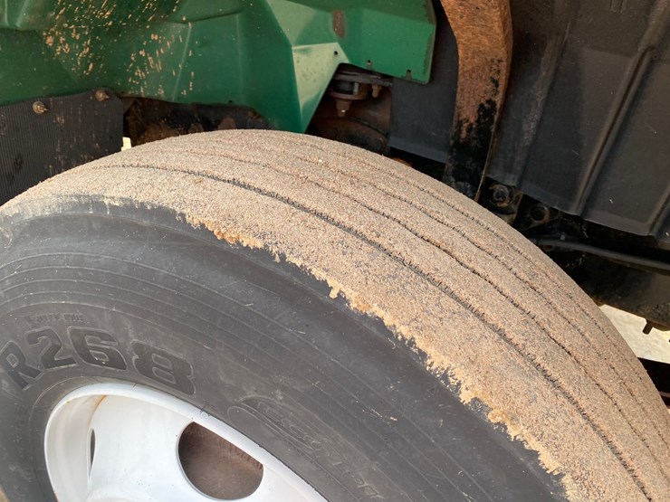 2003-international-7400-image-32