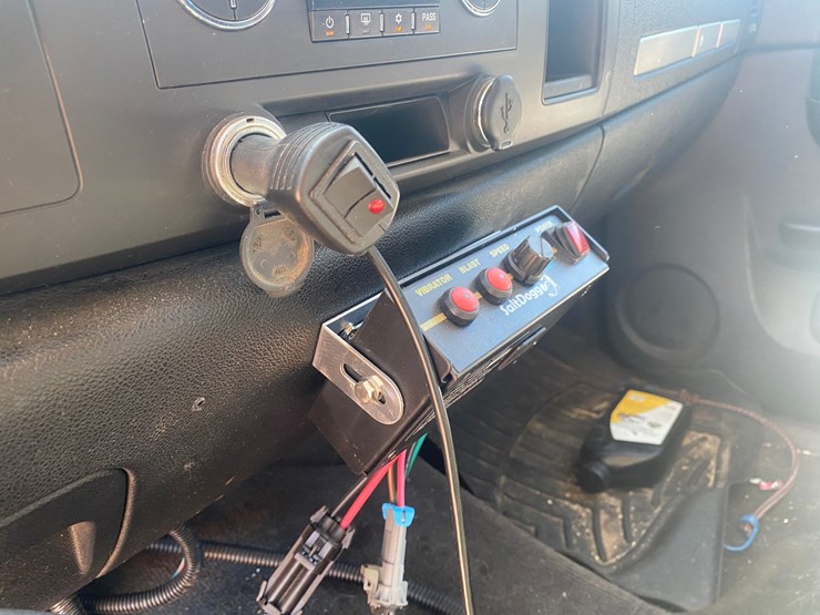 2012-chevrolet-silverado-1500-image-43