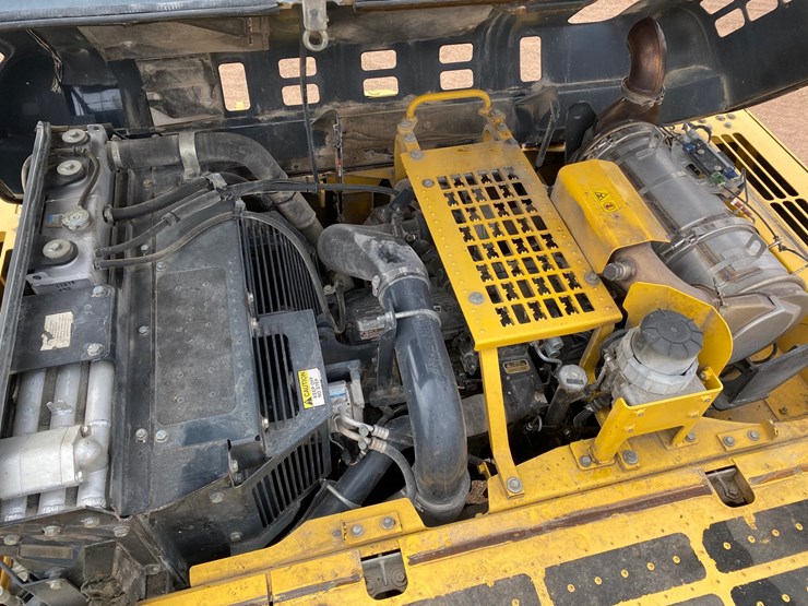 2013-komatsu-pc360-lc-10-image-40