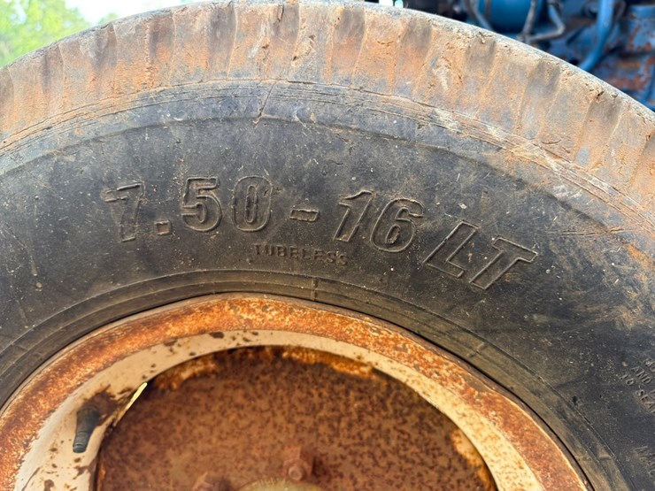 1990-ford-6610-image-9