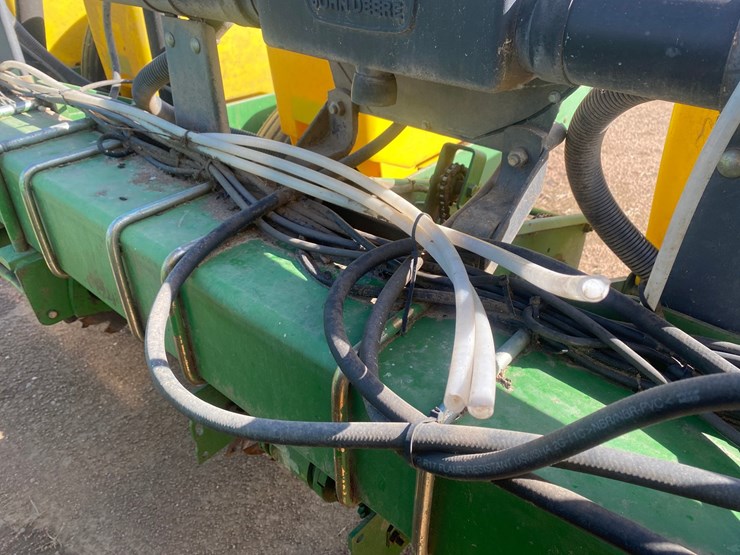 john-deere-7200-image-28