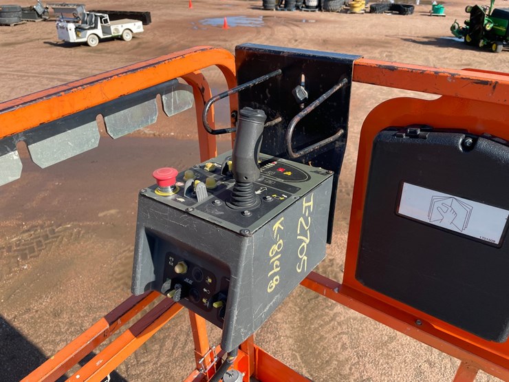 2015-jlg-4394rt-image-38