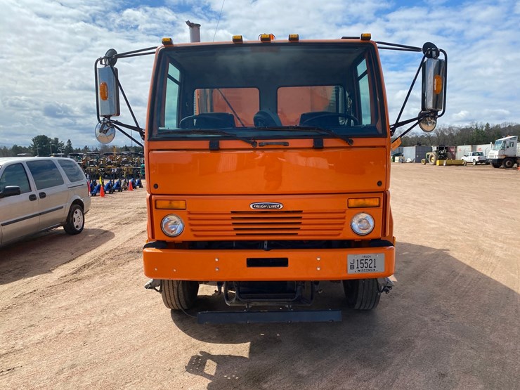 2007-freightliner-fc80-image-2